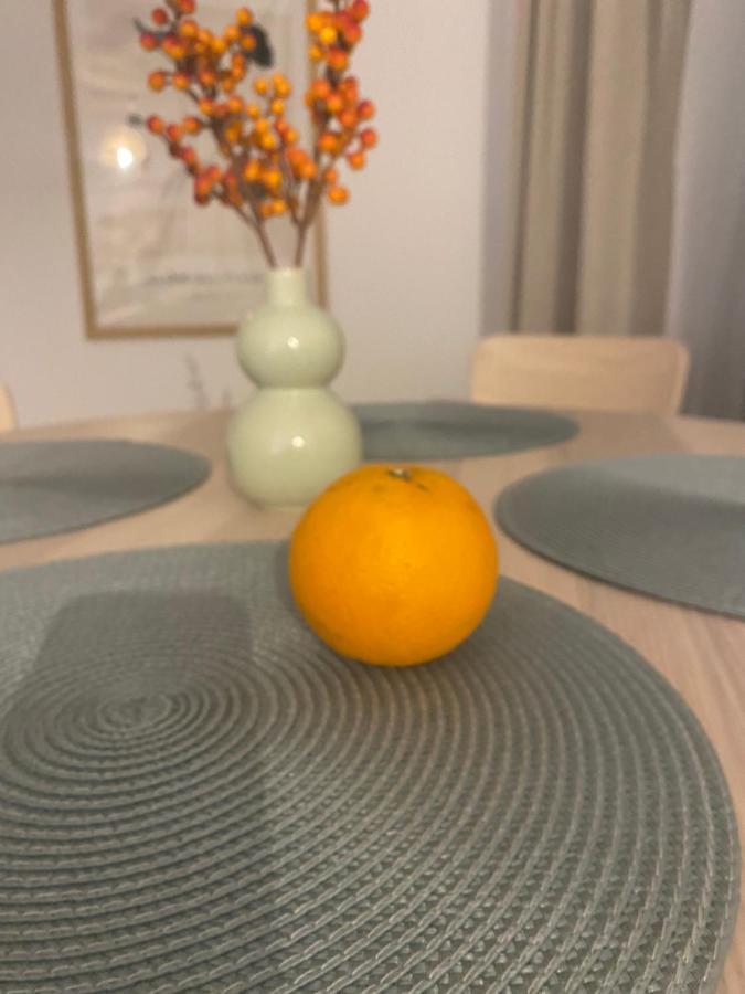Metro Szwedzka Apartament Orange وارسو المظهر الخارجي الصورة